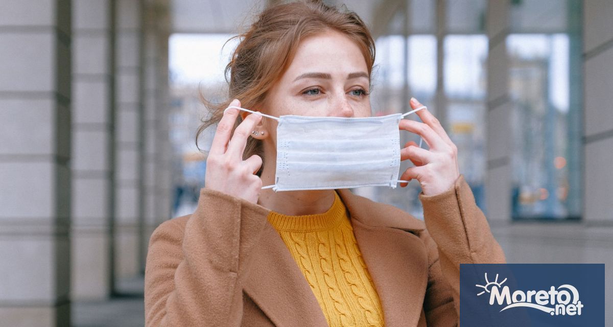 Лекарите в Гърция препоръчват да се носят предпазни маски на