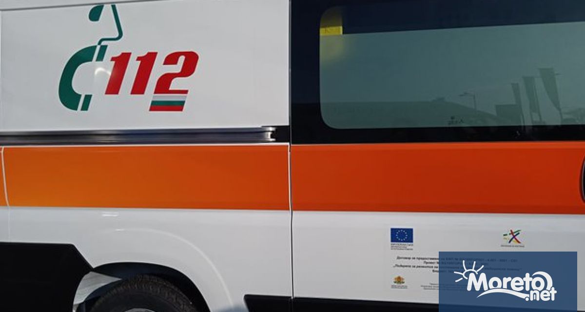 Два спешни медицински екипа от ЦСМП Пловдив са изпратени