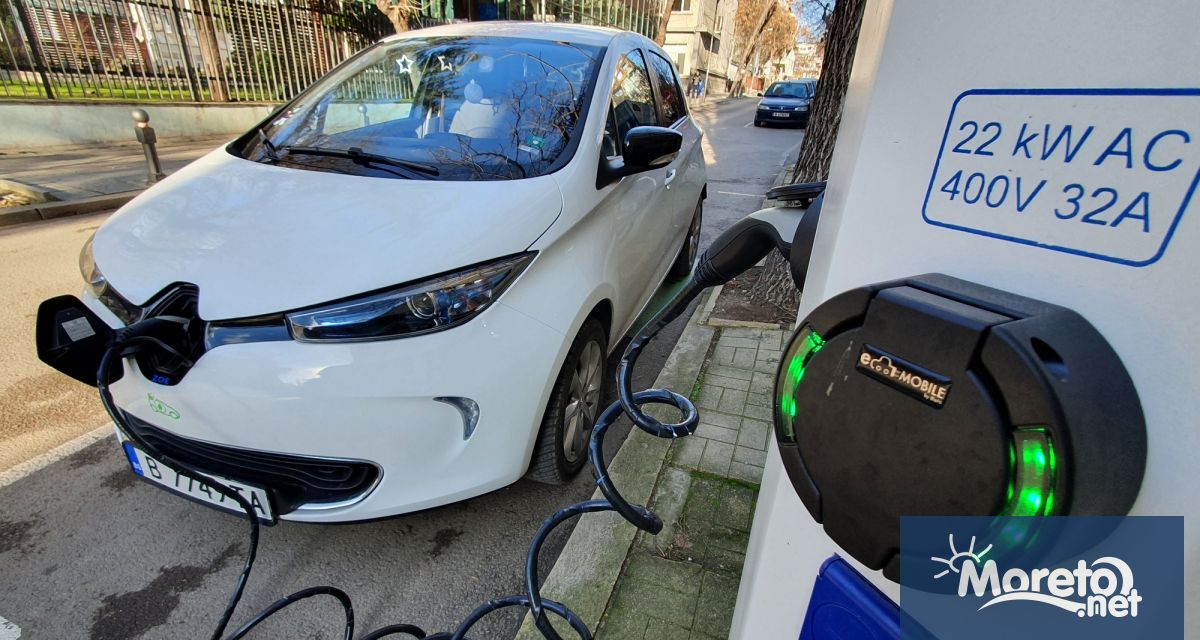 Безплатното използване на зарядните станции в синята зона във Варна