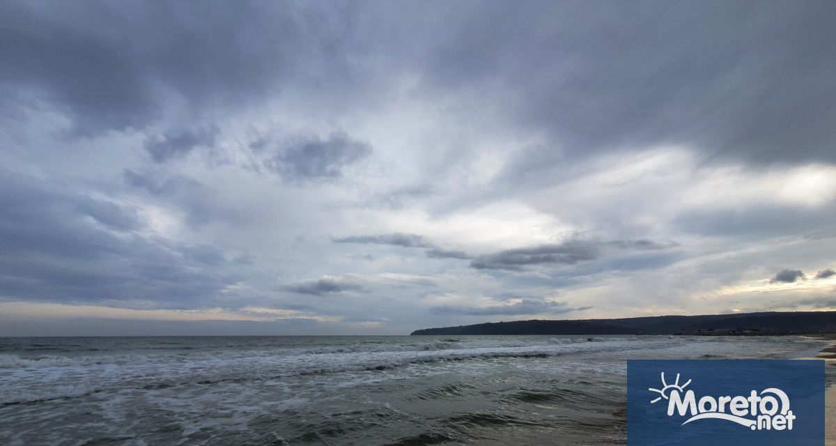 През нощта ще е предимно ясно с по съществени временни увеличения