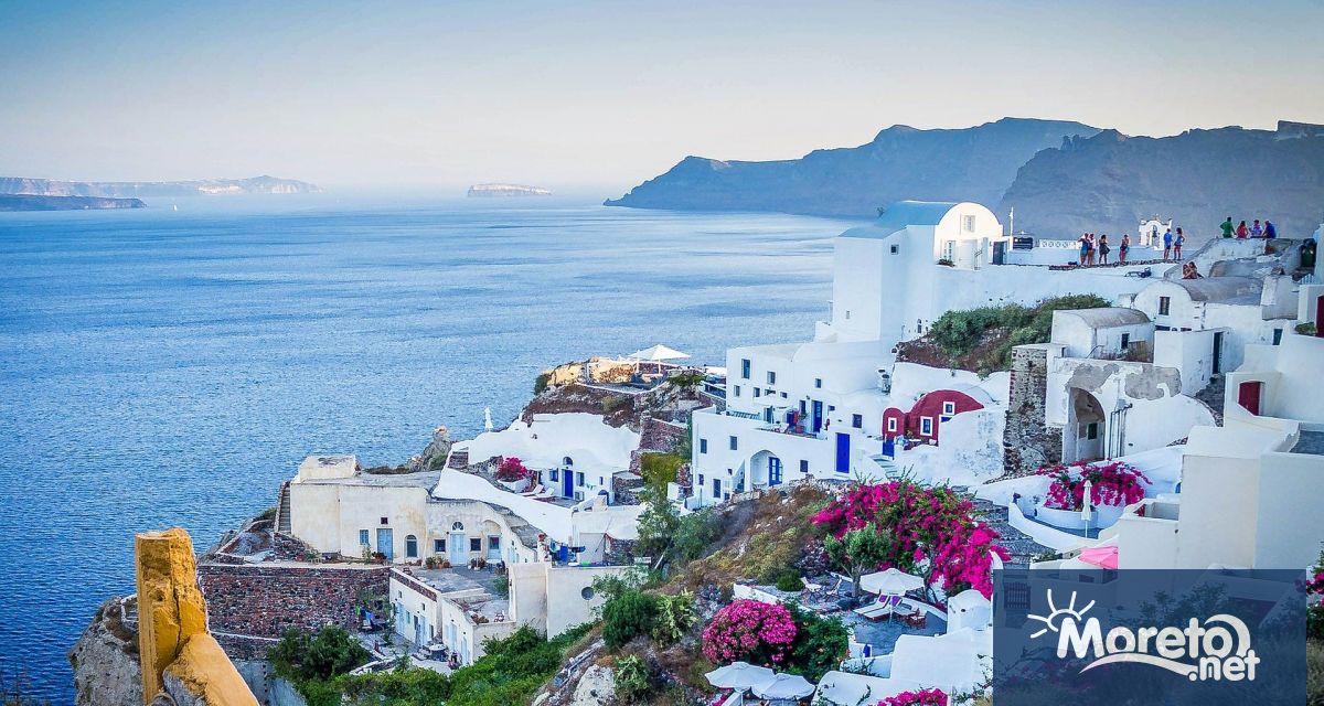 Гърция въвежда т.нар. климатичен данък за туристите. Средствата ще отидат