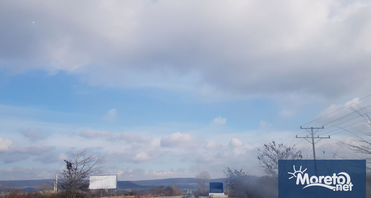 Пътните настилки са предимно сухи обработени и проходими при зимни