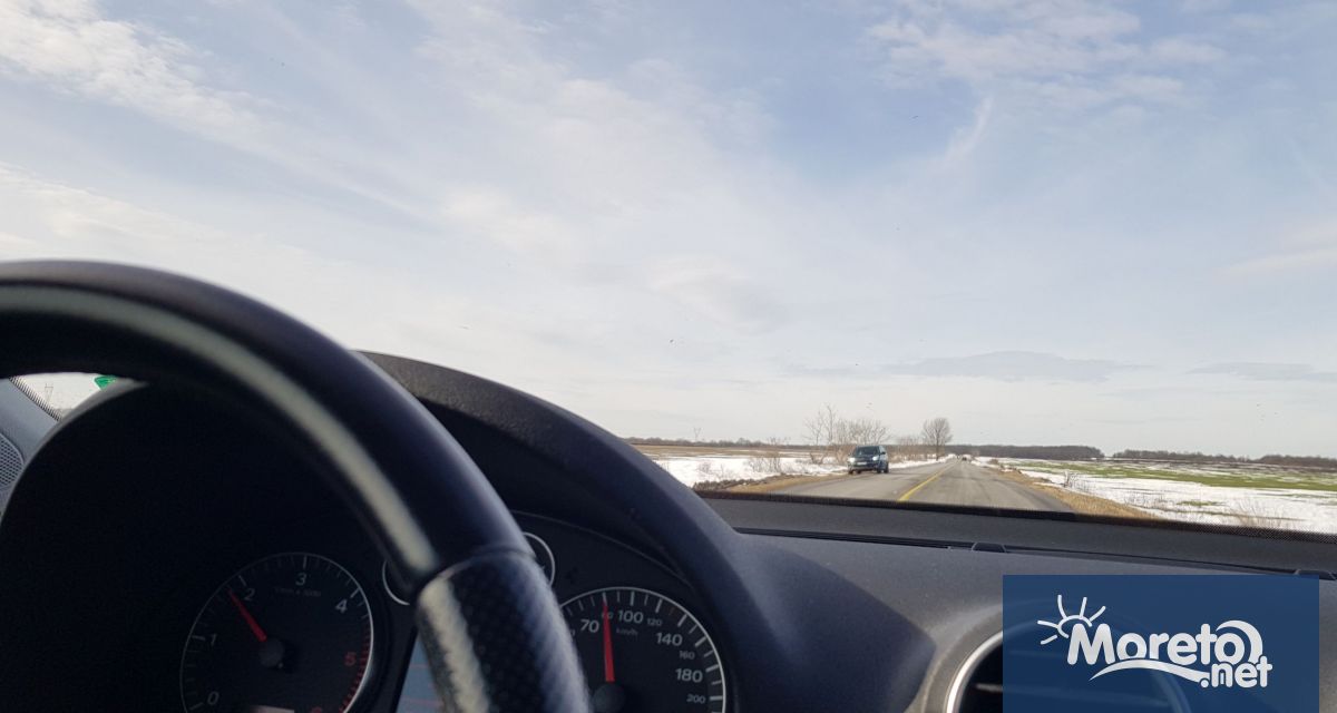 СЪСТОЯНИЕ НА АВТОМАГИСТРАЛИТЕ АМ Тракия Област Бургас Движението от км 346 400 до км