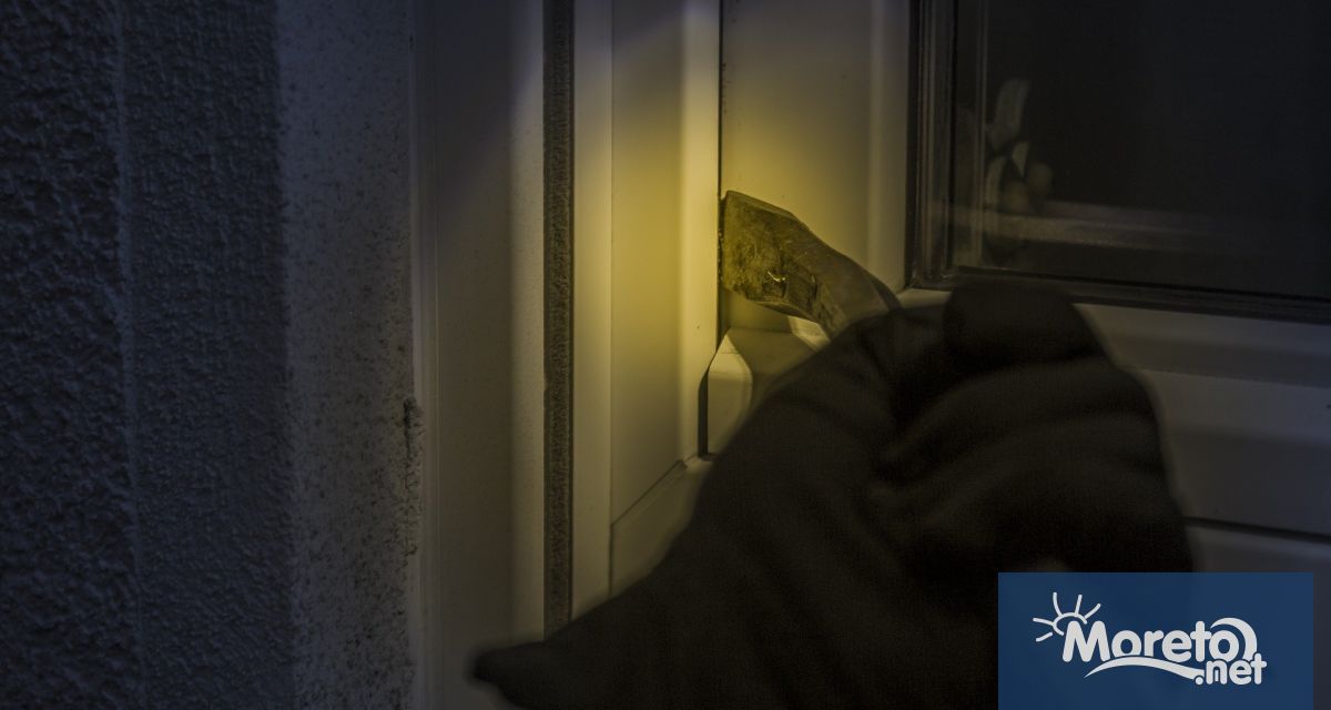 Трима извършители на четири кражби във Варна са разкрити и