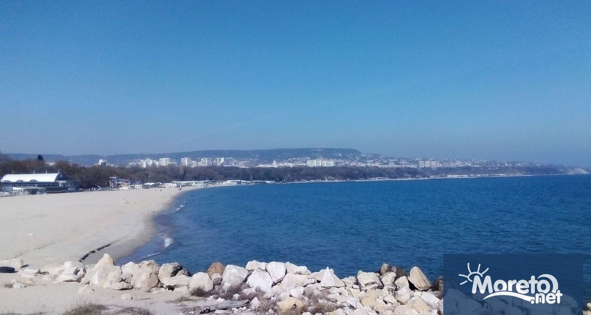 Труп на жена е намерен във водите край Южния плаж