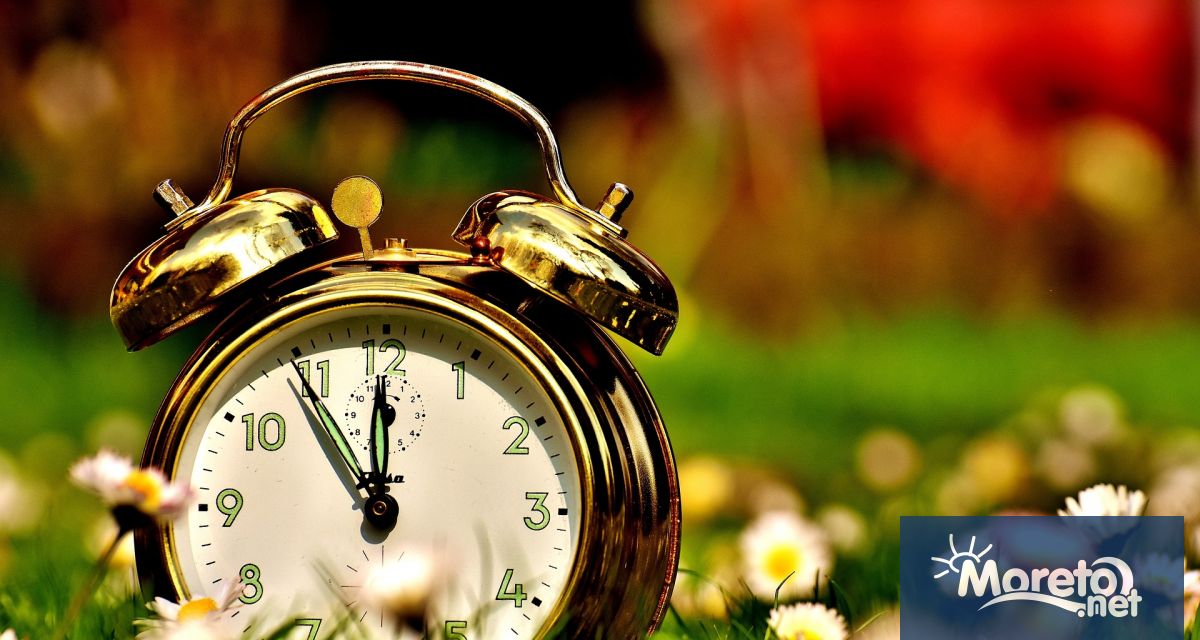 Седем години след като предложи премахване на сезонната смяна на