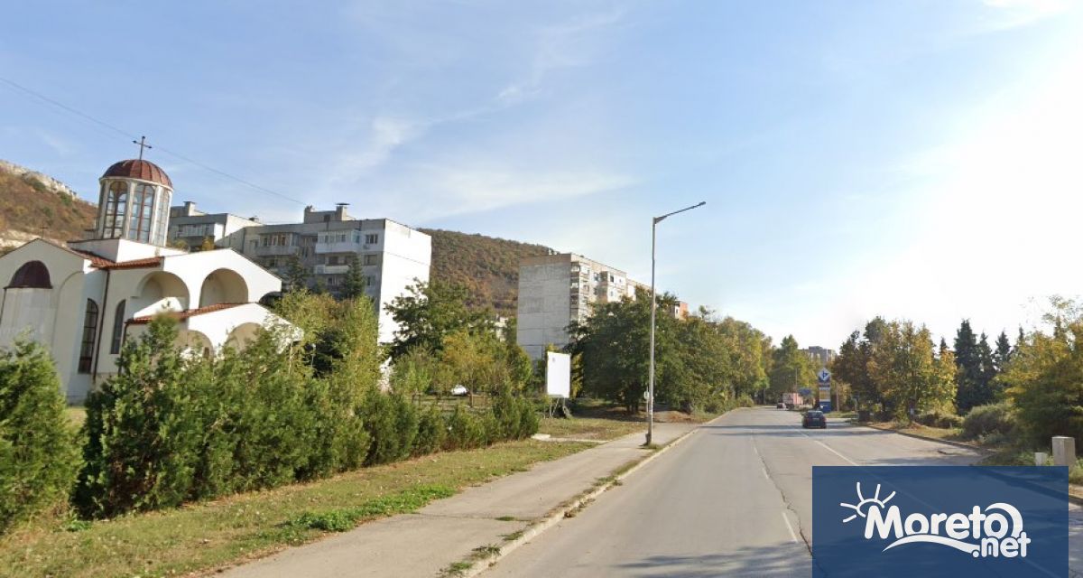 Осем са отворените оферти в обществената поръчка за избор на