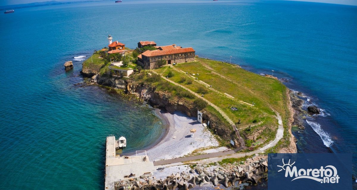 Планираният за 15 и 16 август празник на остров Света