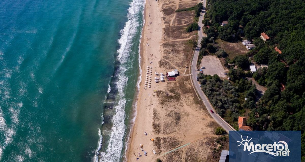 Серия сигнали за разорани дюни от коли и кемпери на