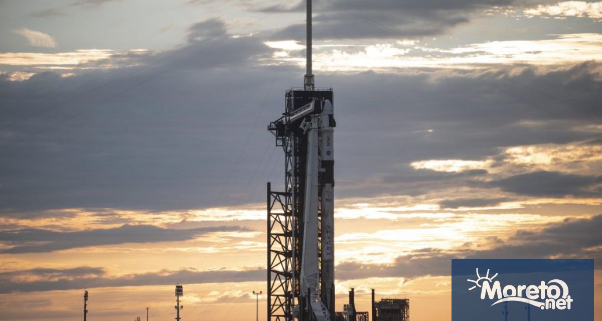 Компанията Спейс Екс на Илон Мъск получава договор за 5 9