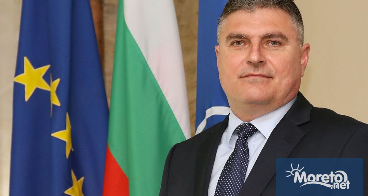 Авиокомпанията Луфтханза е отказала да назначи придружител на 12 годишния син