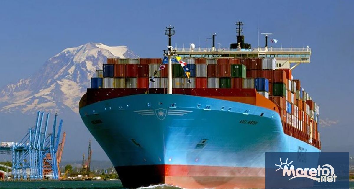 Датската компания Maersk заяви в четвъртък че е пренасочила четири