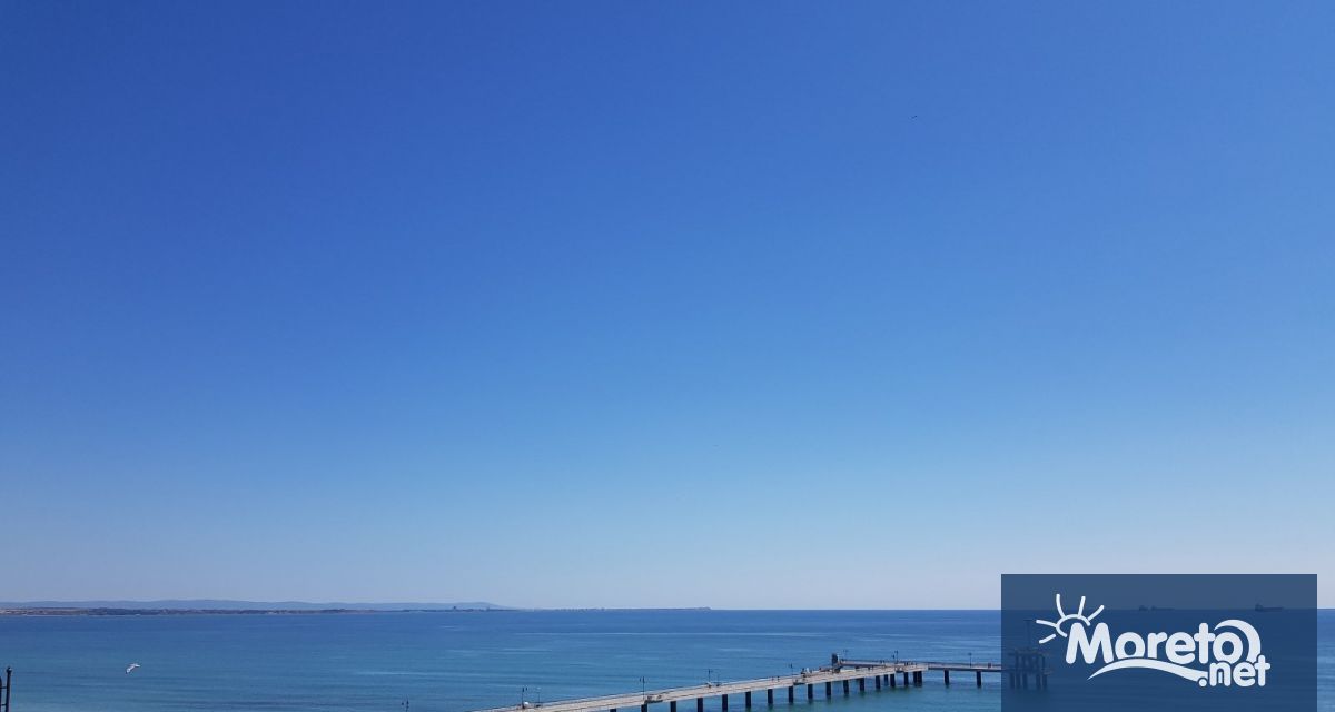 В сряда Мостът в Бургас ще бъде осветен в розово