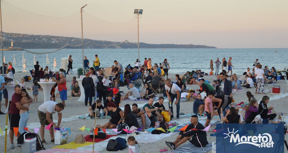 Деветото издание на Най дългата вечеря на плажа ще се проведе