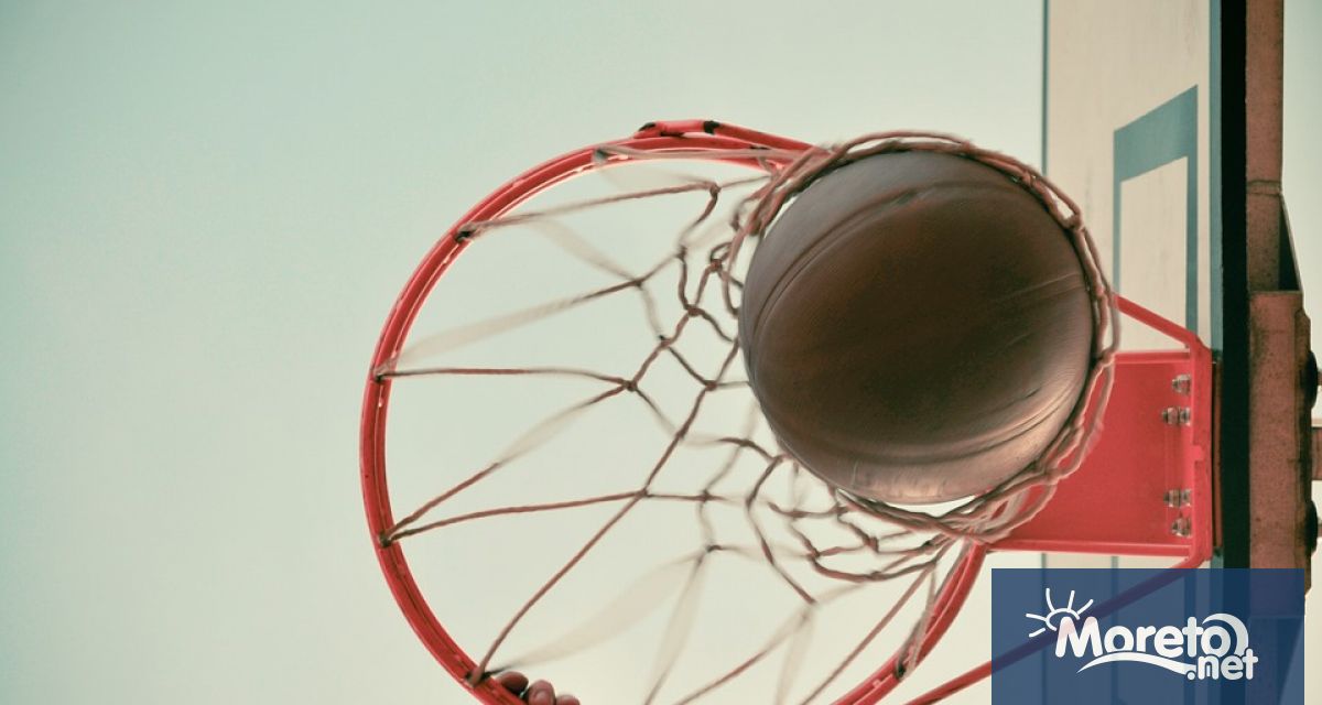 Играч и треньор от НБА са сред десетките арестувани при