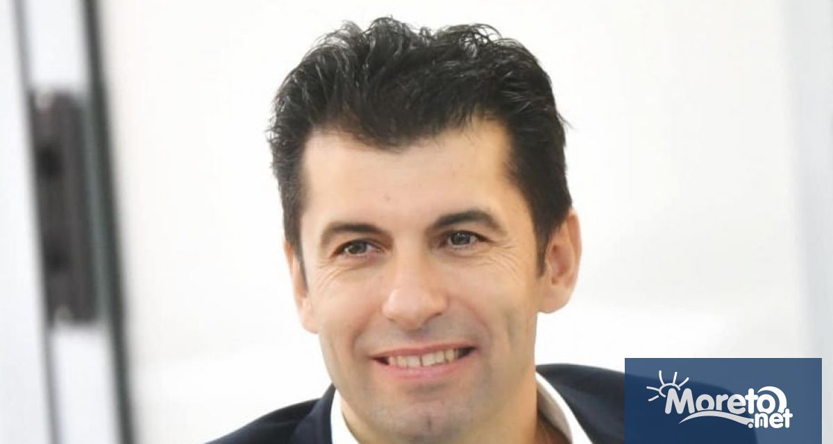 Министър председателят Кирил Петков и началникът на кабинета му Лена Бориславова