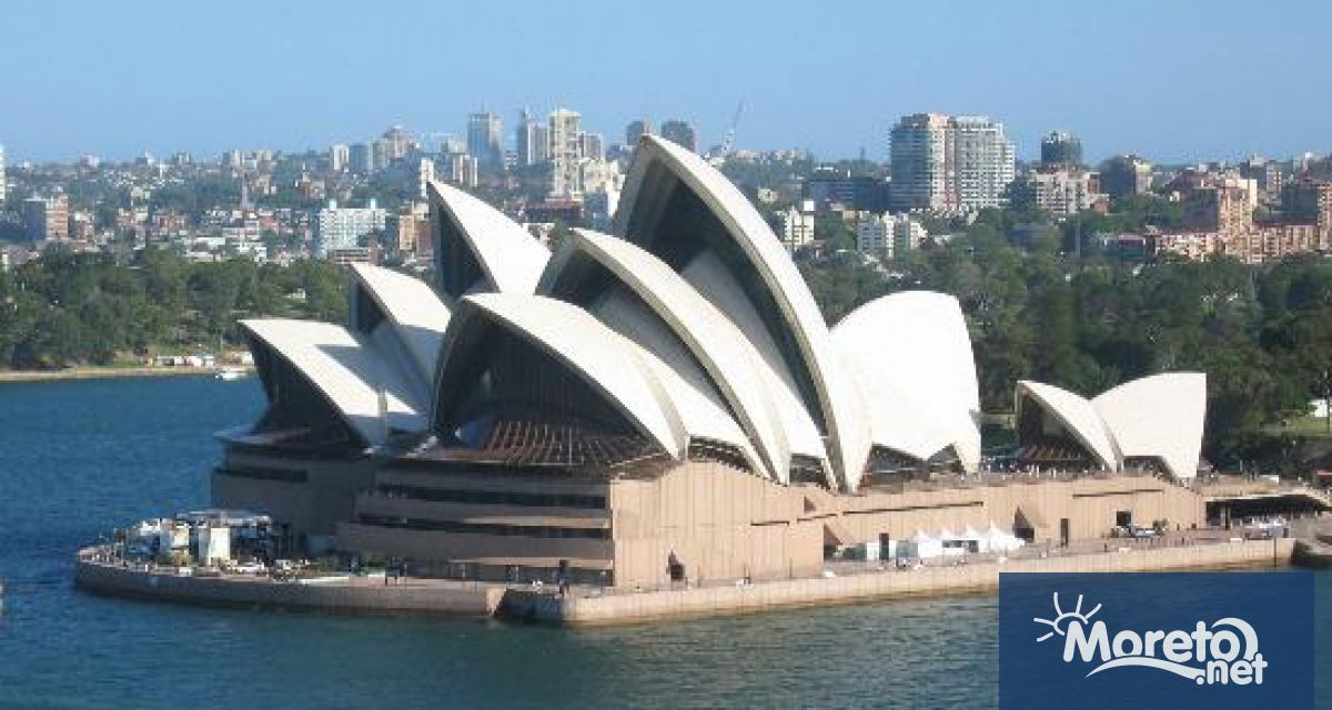 Австралия заяви в понеделник че ще затегне визовите правила за