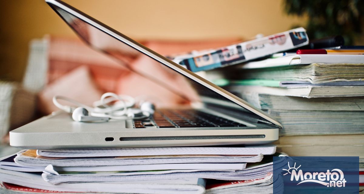 Учениците във Варна и областта минават на онлайн обучение от