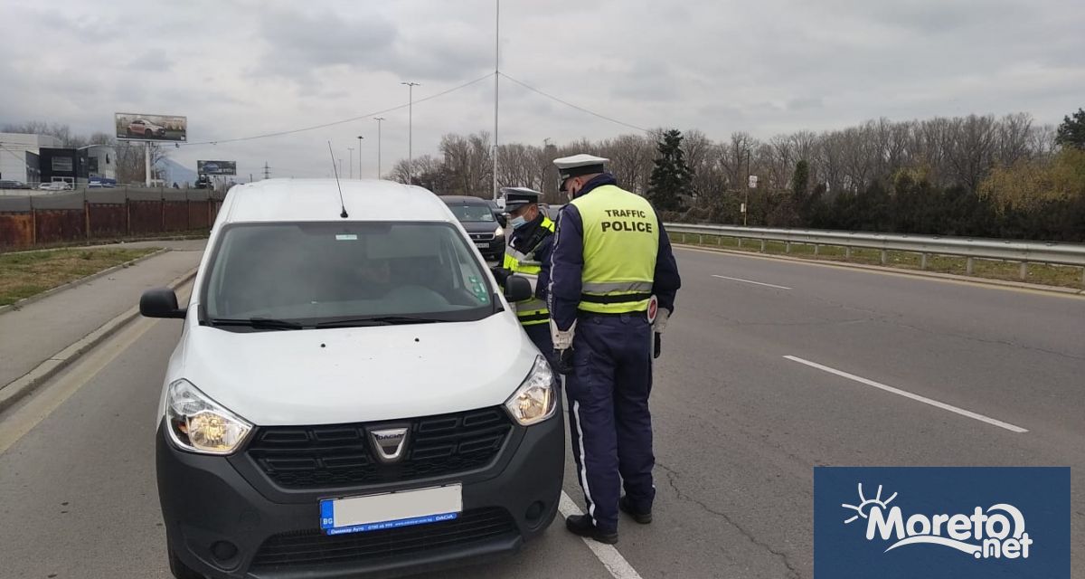 Започна третият етап на акция Зима. Пътните полицаи ще проверяват