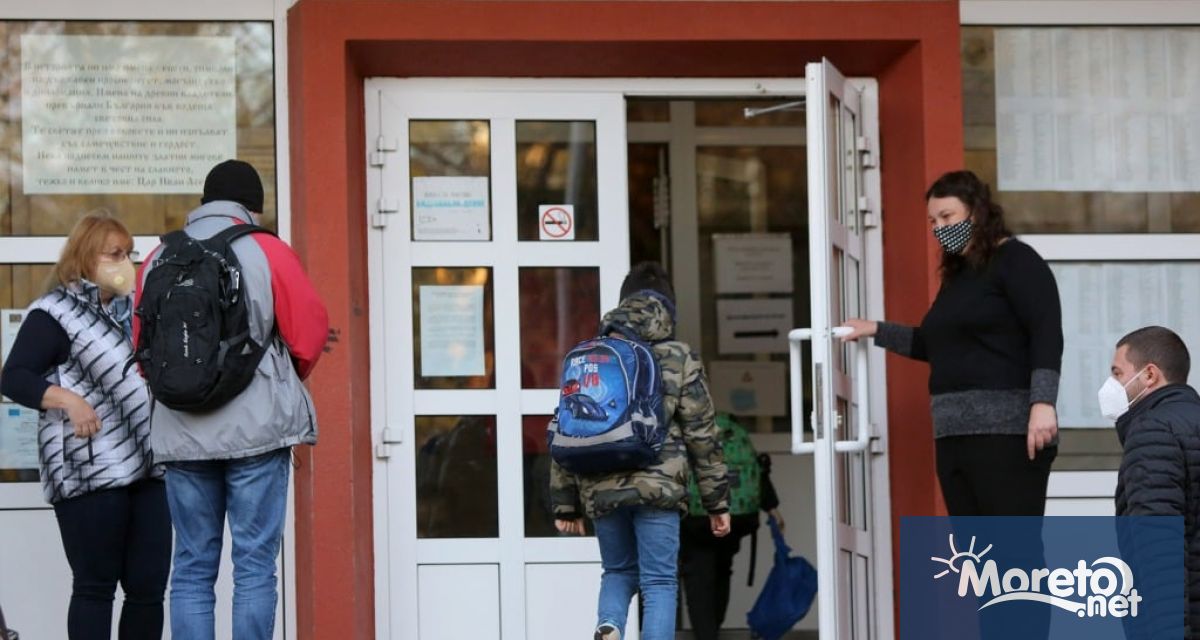 Директори на училища призоваха за мерки за охрана на учебните