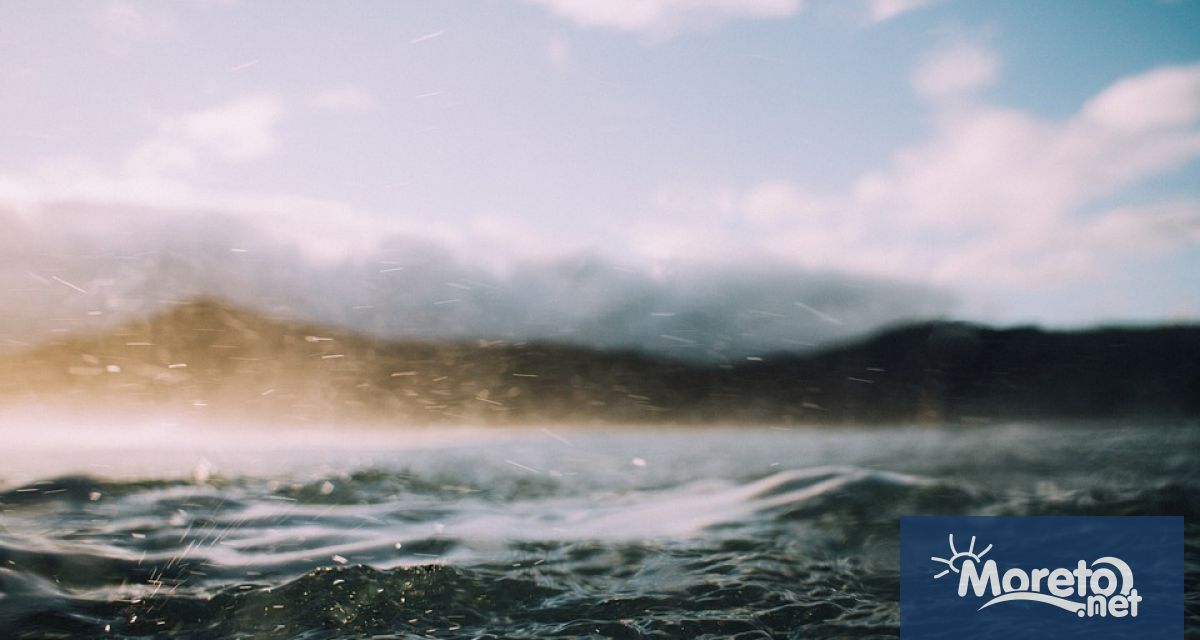 Утре над Черноморието облачността ще е променлива и на много