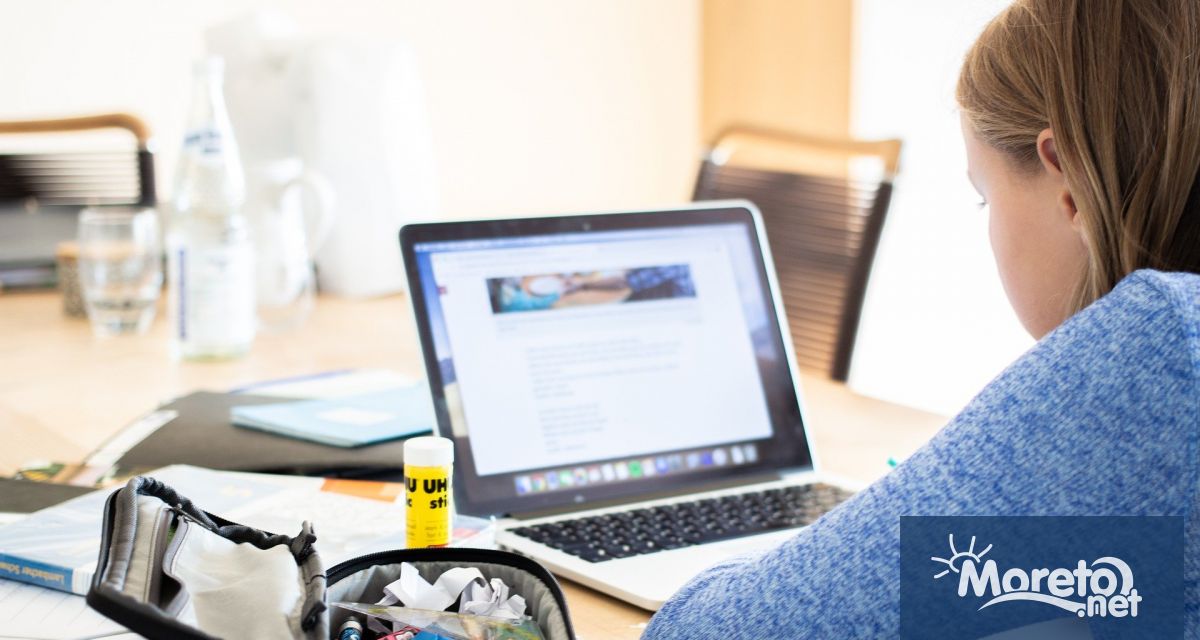 Всеки ученик в България може да ползва безплатно лицензиран офис