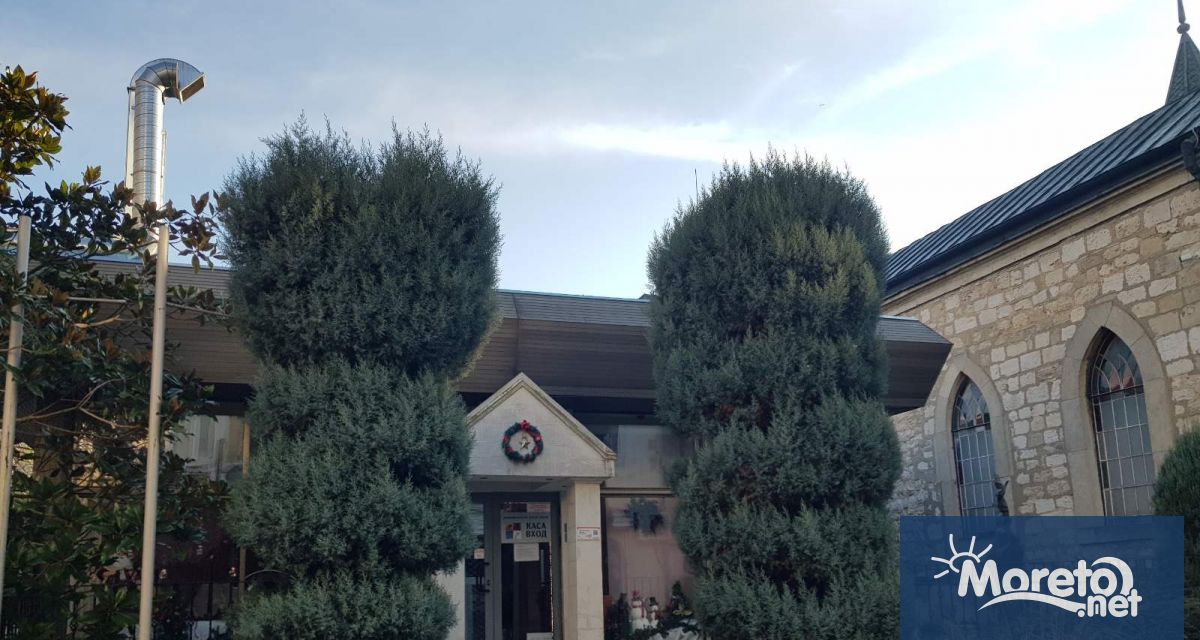 Две представления са включени в програмата на Държавния куклен театър