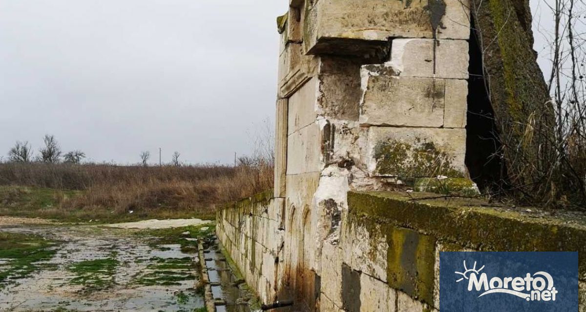 Чешма на близо 300 години в местността Бузлука край Суворово