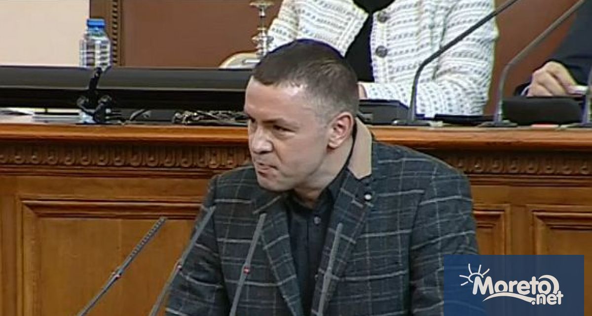 Депутатът от Продължаваме Промяната Христо Петров, по-известен като Ицо Хазарта,