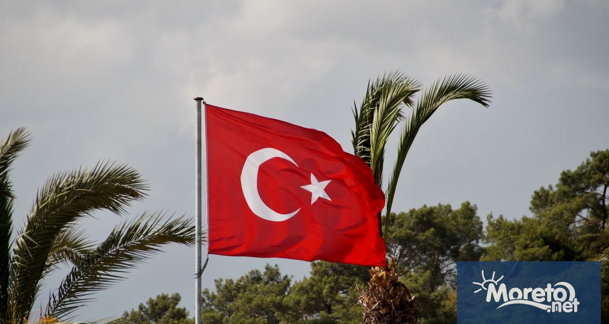 Броят на чужденците посетили Турция за първите осем месеца на