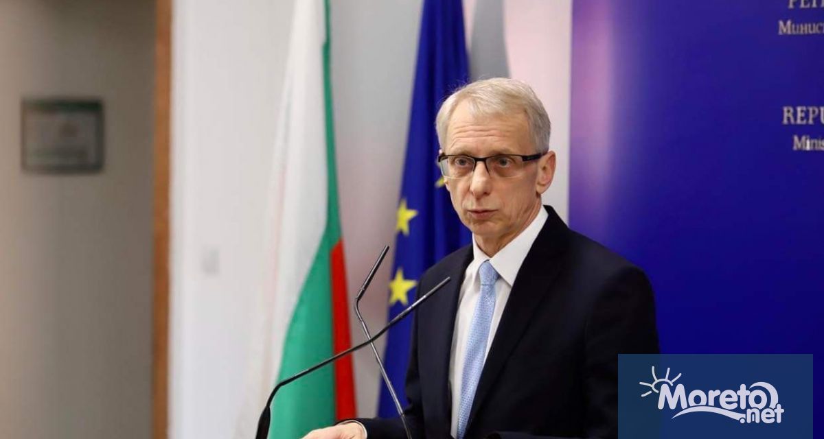 Министърът на образованието и науката акад Николай Денков призова протестиращите