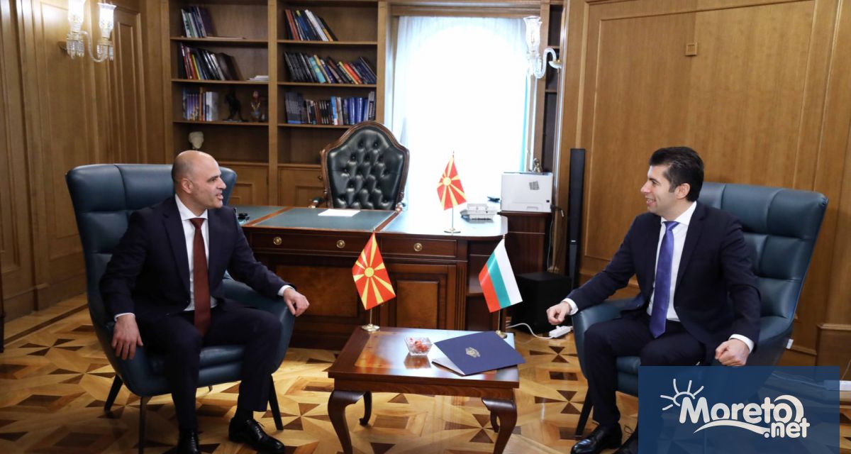 Кирил Петков се срещна с новия премиер на РС Македония