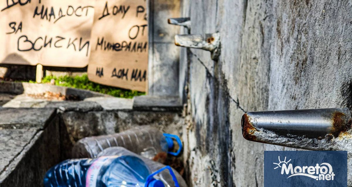 В началото на май се очаква да бъде монтирана чешмата