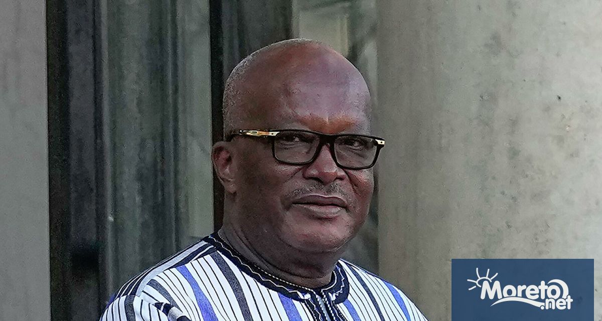Президентът на Буркина Фасо Роха Кабора е бил арестуван от