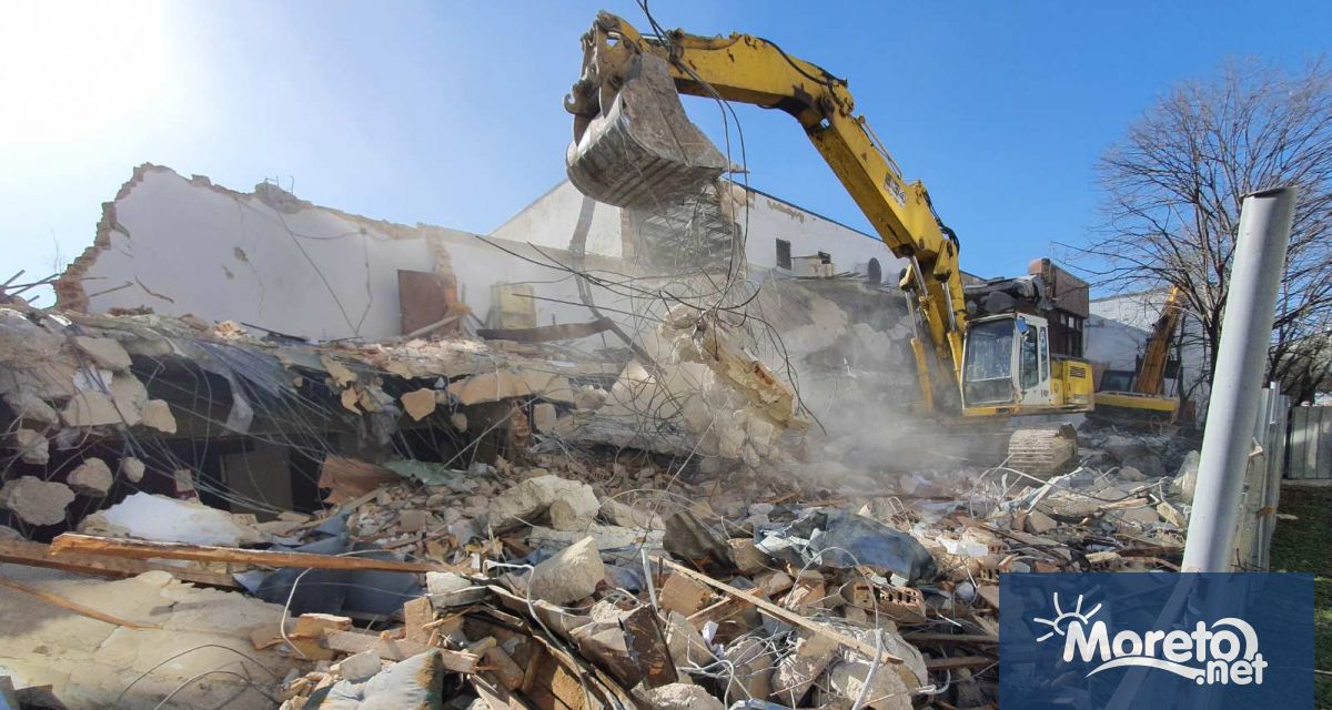 Само за няколко часа служители на Трето районна управление са