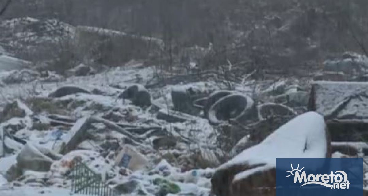Живеещи в Долни чифлик сигнализираха за голямо незаконно сметище край