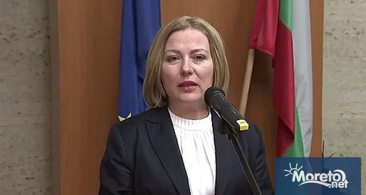 Правосъдният министър Надежда Йорданова заяви в Панорама че ще изчака