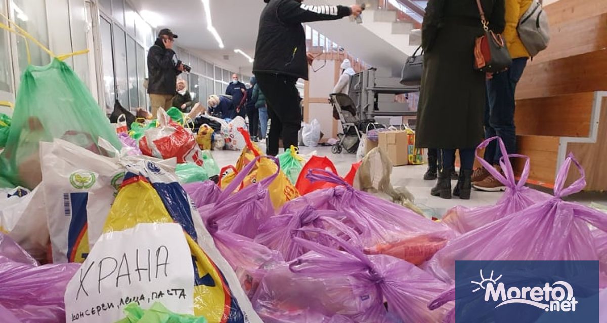 Изхранването на украинските бежанци, настанени в държавни бази край Варна,