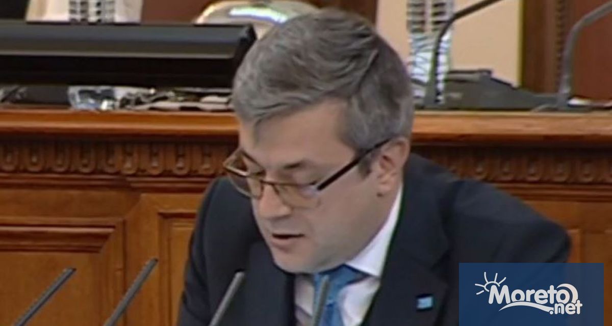 Наша отговорност е да положим усилия час по скоро България да