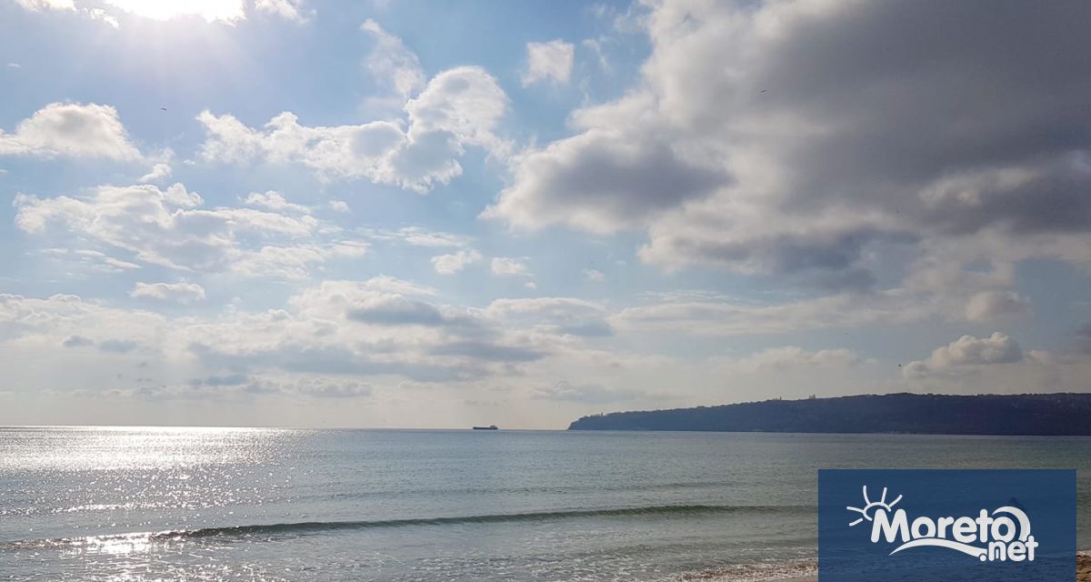 През нощта над по голямата част от страната ще бъде ясно