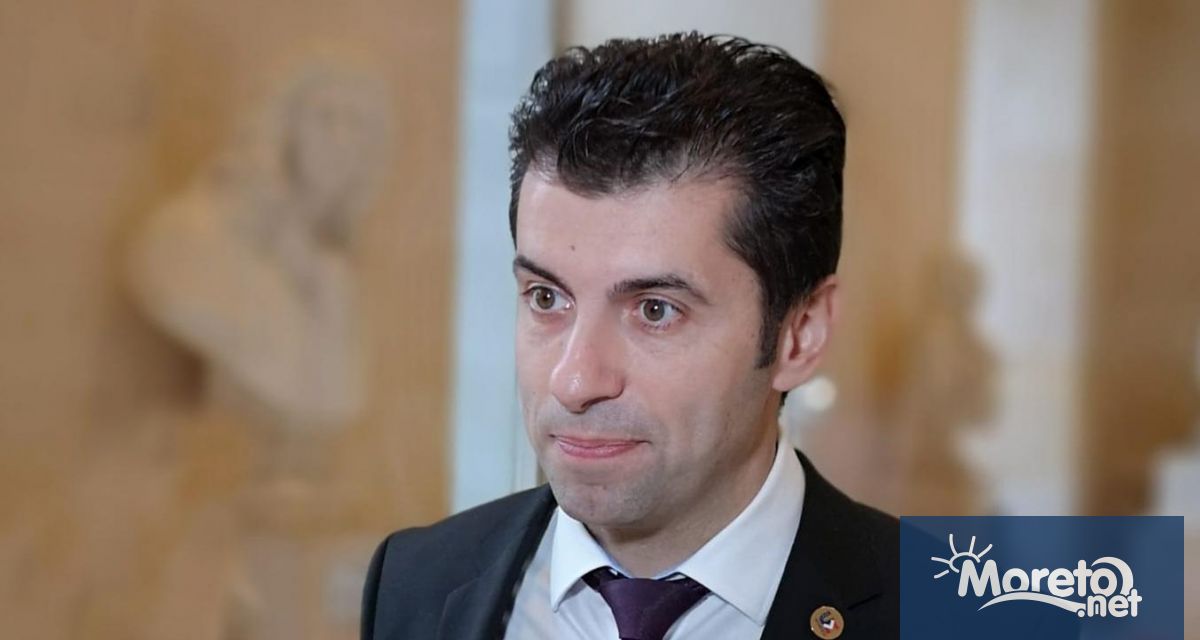 Обществото е разделено в мненията си за случващото се в