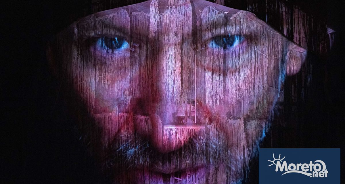 Деян Донков ще представи моноспектакъла си Камбаната във Фестивалния и