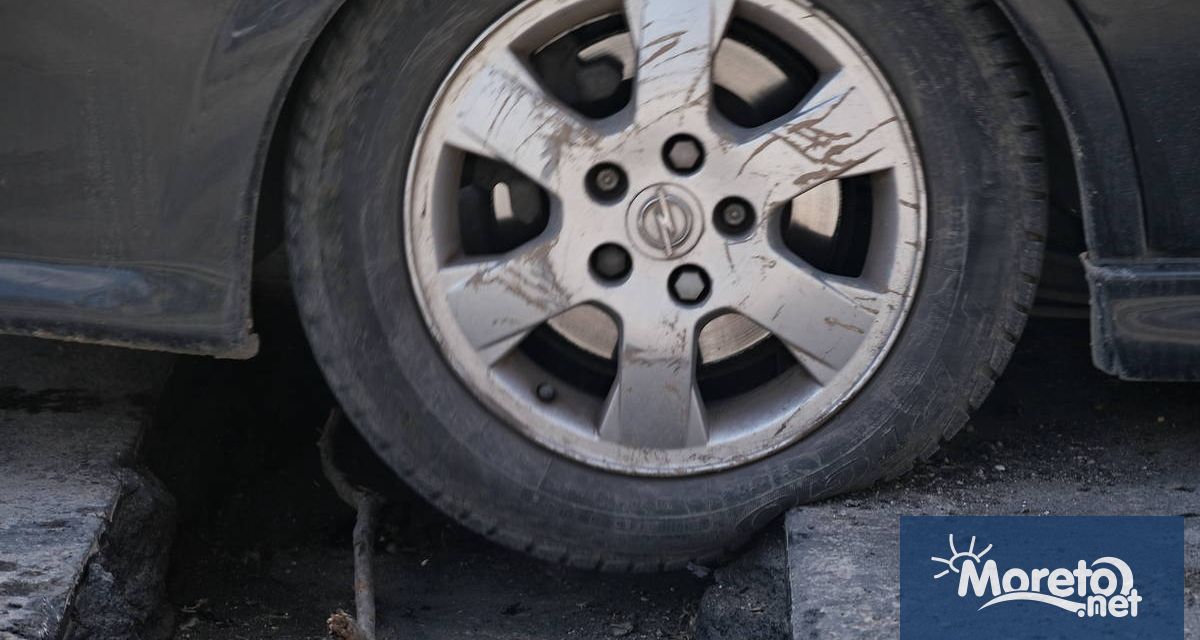 Текат дейности по обновяване на 15 междублокови пространства и стотина