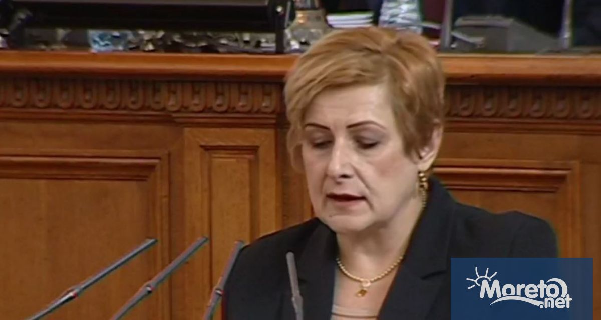Партия Възраждане призова вицепремиера Корнелия Нинова да подаде оставка а
