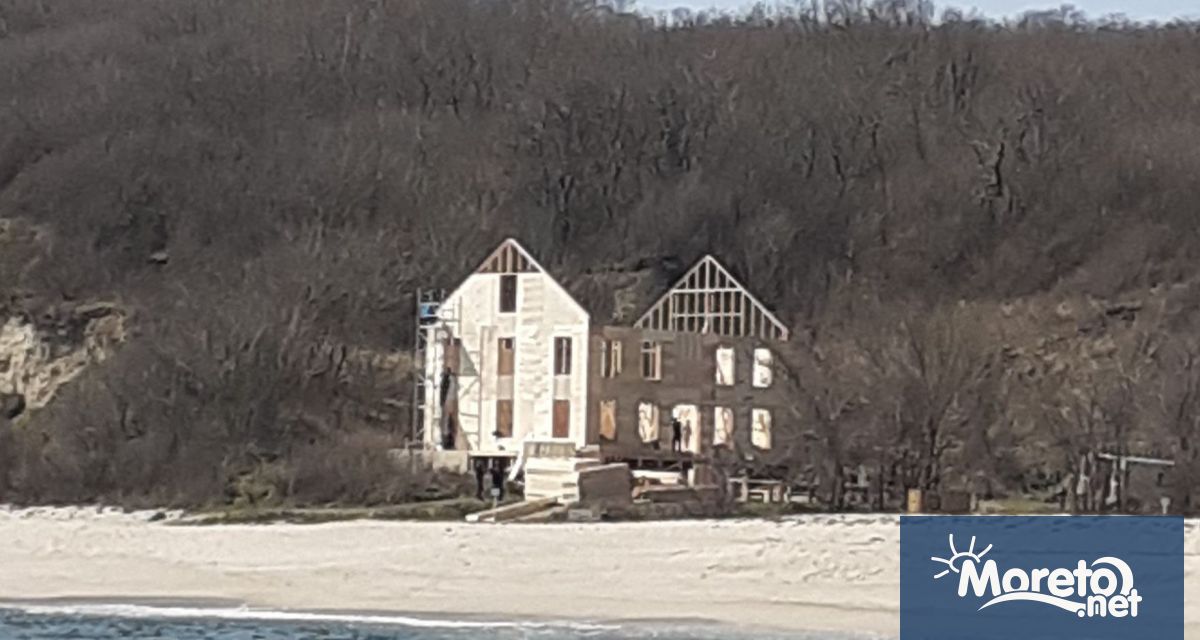 Строеж на постройка на плаж Паша дере край Варна притесни