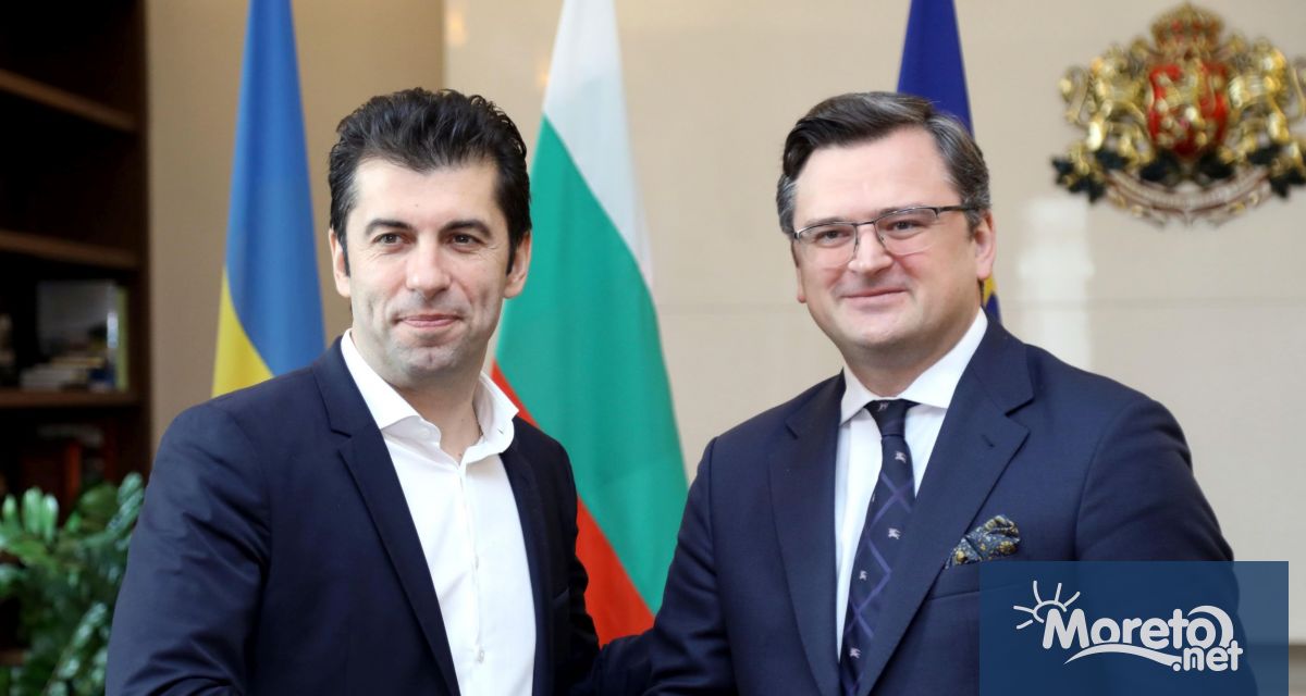 Премиерът Кирил Петков проведе среща с министъра на външните работи