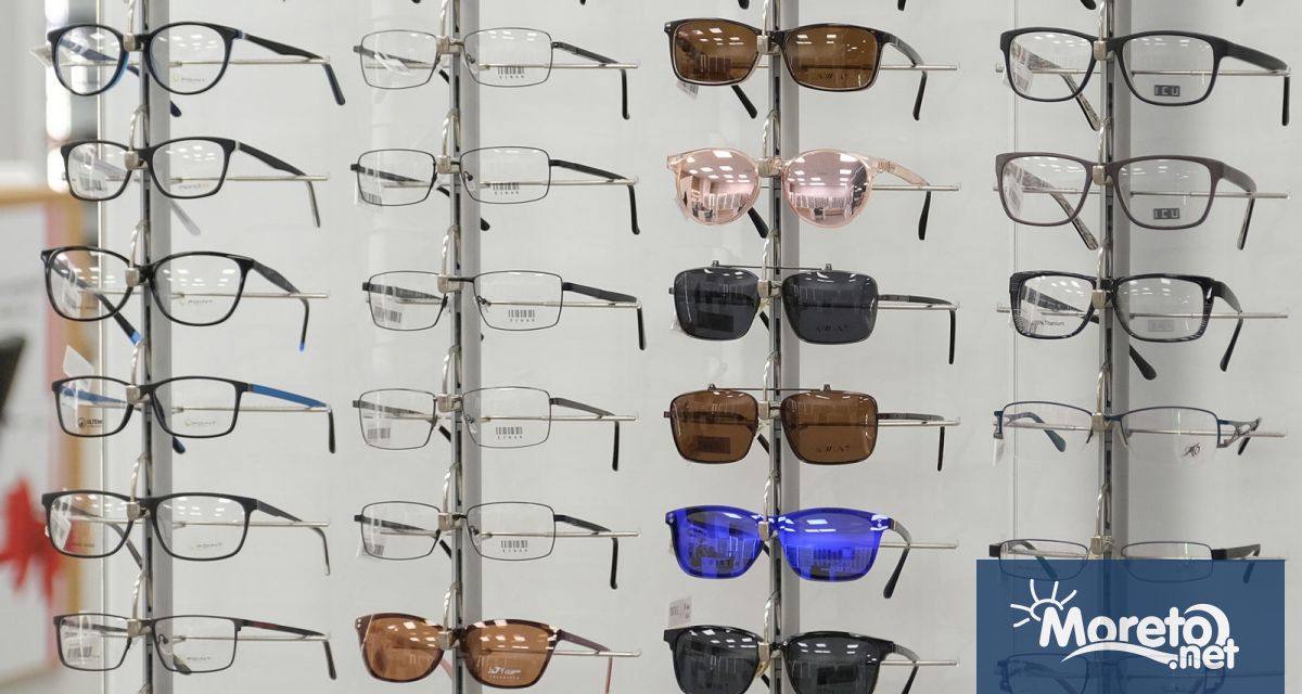 Полицията в Бургас разкри кражба на маркови слънчеви очила на