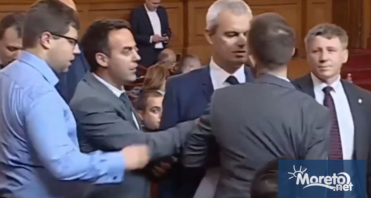 Размяна на реплики между Искрен Митев от Продължаваме промяната и