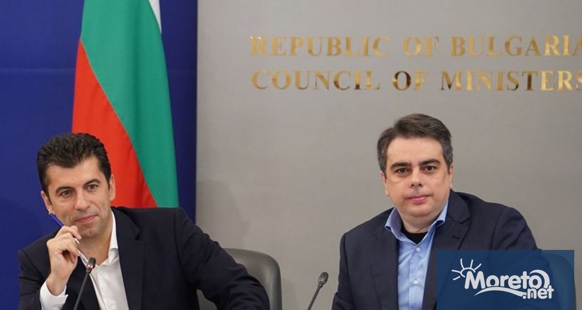 Съпредседателите на Продължаваме промяната Кирил Петков и Асен Василев не