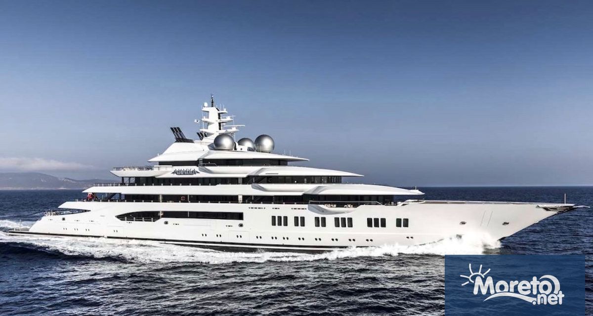 Правителството на САЩ обяви за продажба 106 метровата мегаяхта Amadea оборудвана